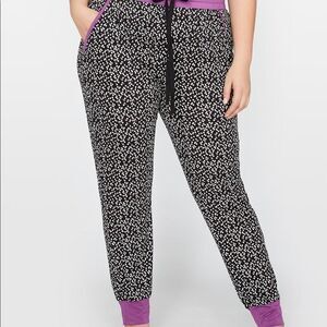 Pennington’s Pajama Bottoms Heart Print Size X